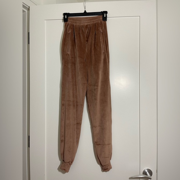 Skims Velour Tracksuit Set *note size difference* - Picture 11 of 13
